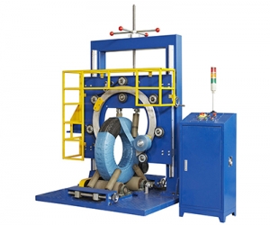 Tyre packing machine